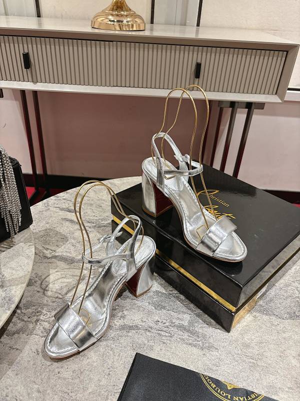 Chloe’s Picks - High-Quality Designer Products for You - AFFORDABLE LUXURY HEELS - 8303