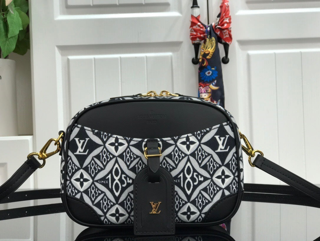 Chloe’s Picks - Premium Luxury Goods and Accessories - AFFORDABLE LUXURY BAGS - 4370
