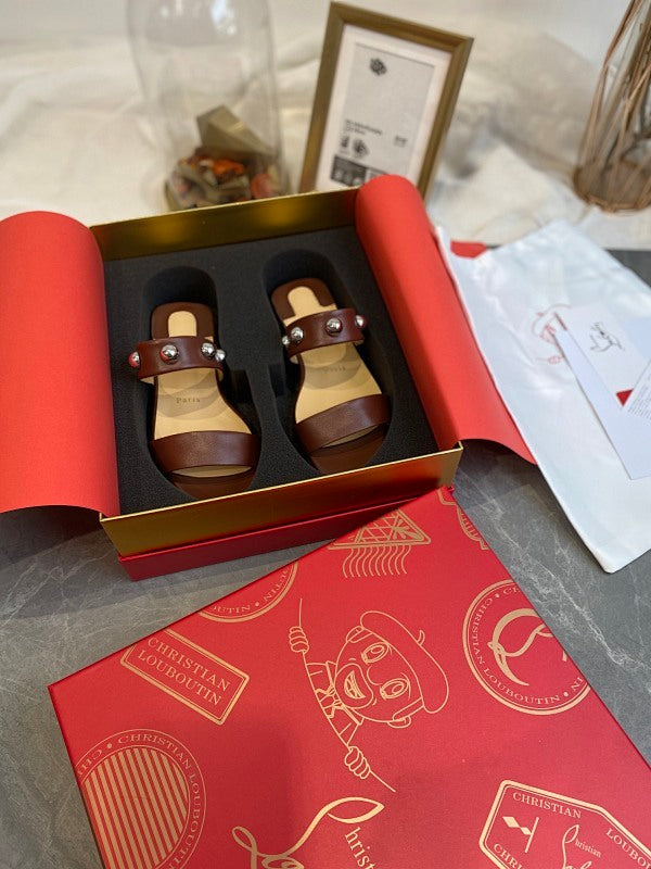 Chloe’s Picks - High-Quality Designer Products for You - AFFORDABLE LUXURY HEELS - 7975