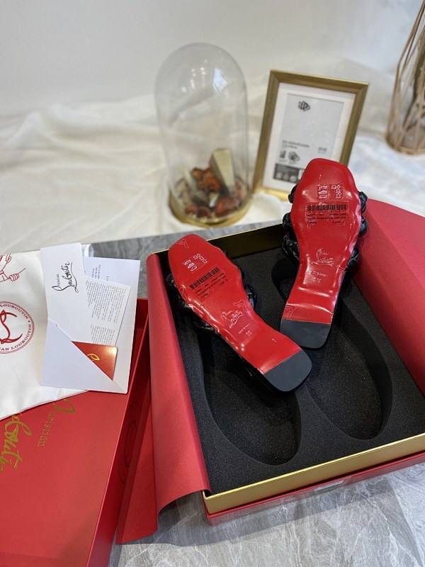 Chloe’s Picks - High-Quality Designer Products for You - AFFORDABLE LUXURY HEELS - 7967