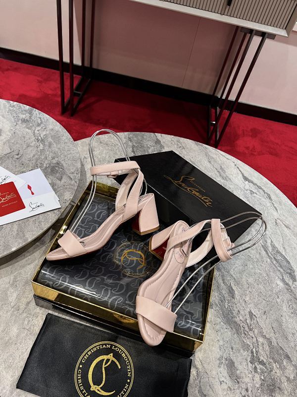 Chloe’s Picks - High-Quality Designer Products for You - AFFORDABLE LUXURY HEELS - 8103