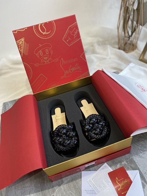 Chloe’s Picks - High-Quality Designer Products for You - AFFORDABLE LUXURY HEELS - 7967