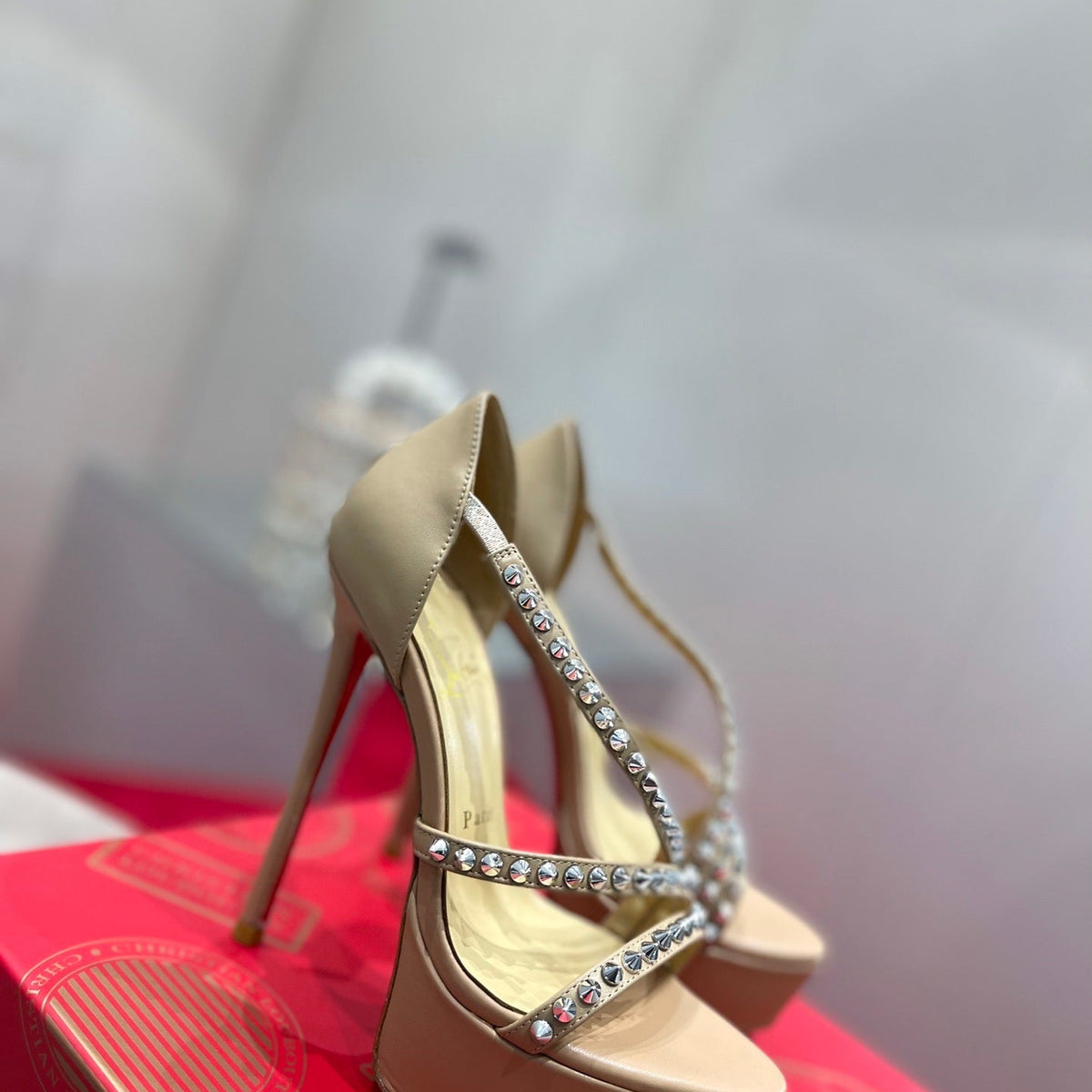 Chloe’s Picks - DESIGNER HEELS FOR WOMEN - AFFORDABLE LUXURY HEELS - 7960