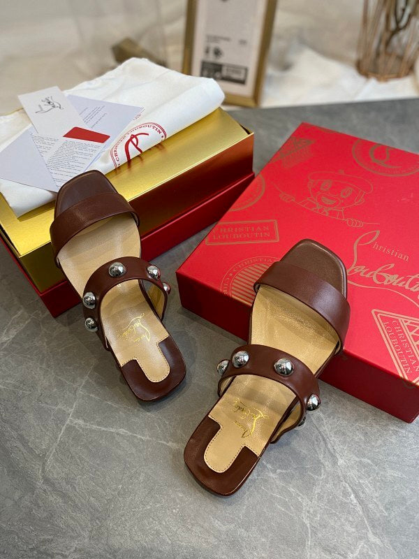 Chloe’s Picks - High-Quality Designer Products for You - AFFORDABLE LUXURY HEELS - 7975