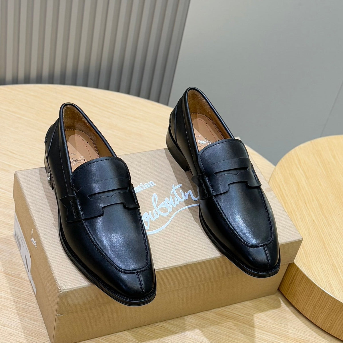 Chloe’s Picks - High-Quality Designer Products for You - AFFORDABLE LUXURY HEELS - 8283