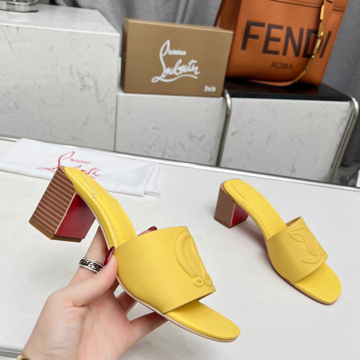 Chloe’s Picks - High-Quality Designer Products for You - AFFORDABLE LUXURY HEELS - 8055