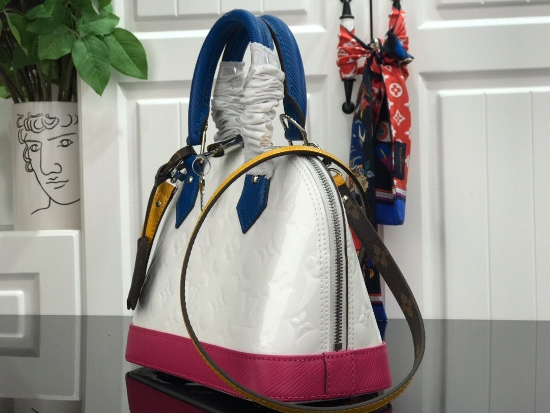 Chloe’s Picks - Premium Luxury Goods and Accessories - AFFORDABLE LUXURY BAGS - 4278