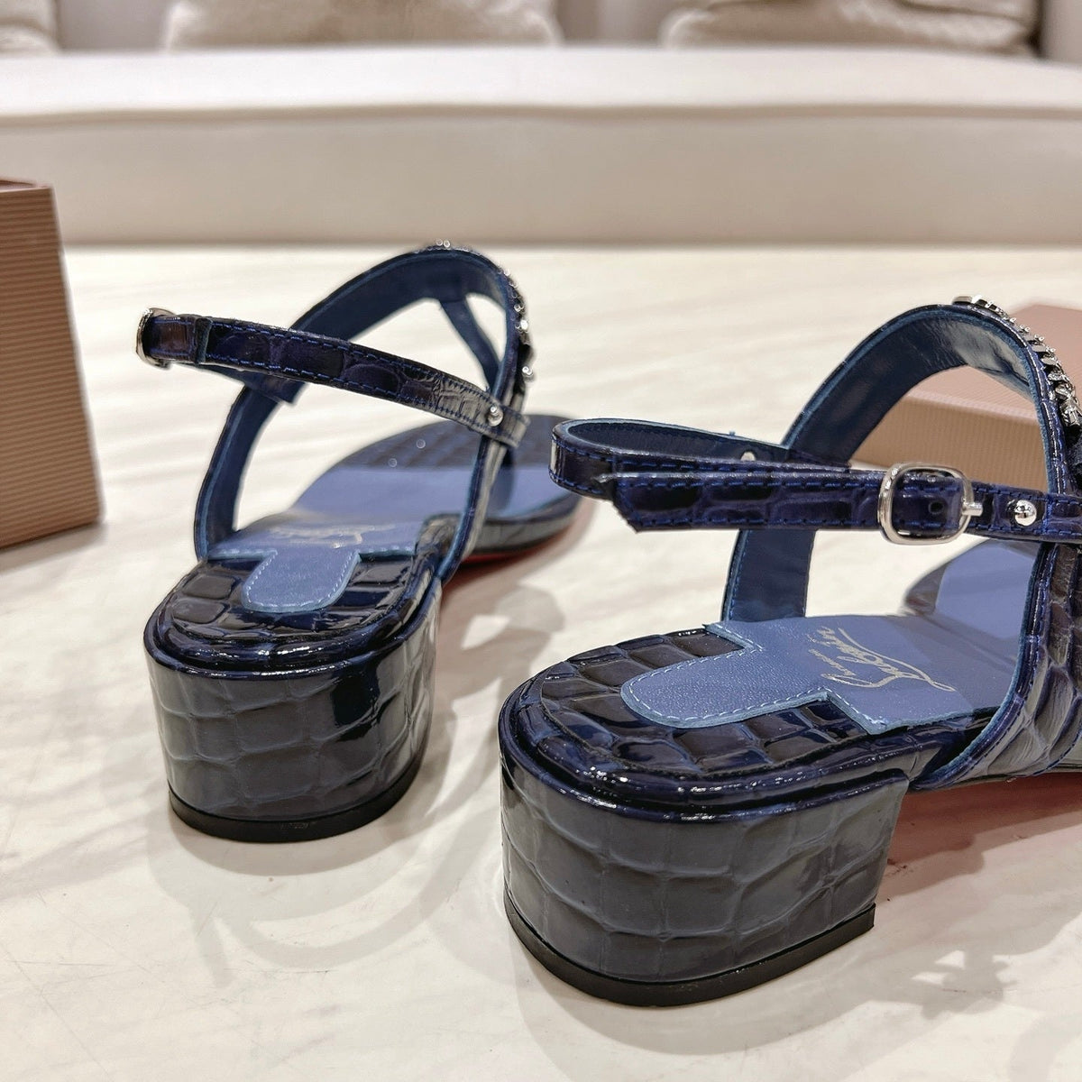 Chloe’s Picks - High-Quality Designer Products for You - AFFORDABLE LUXURY HEELS - 8227