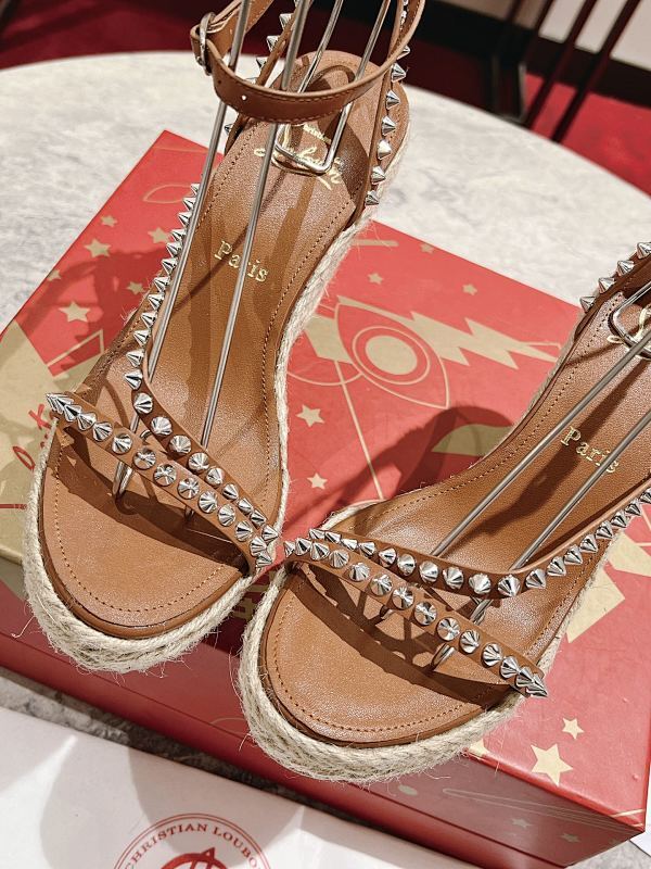 Chloe’s Picks - High-Quality Designer Products for You - AFFORDABLE LUXURY HEELS - 8315