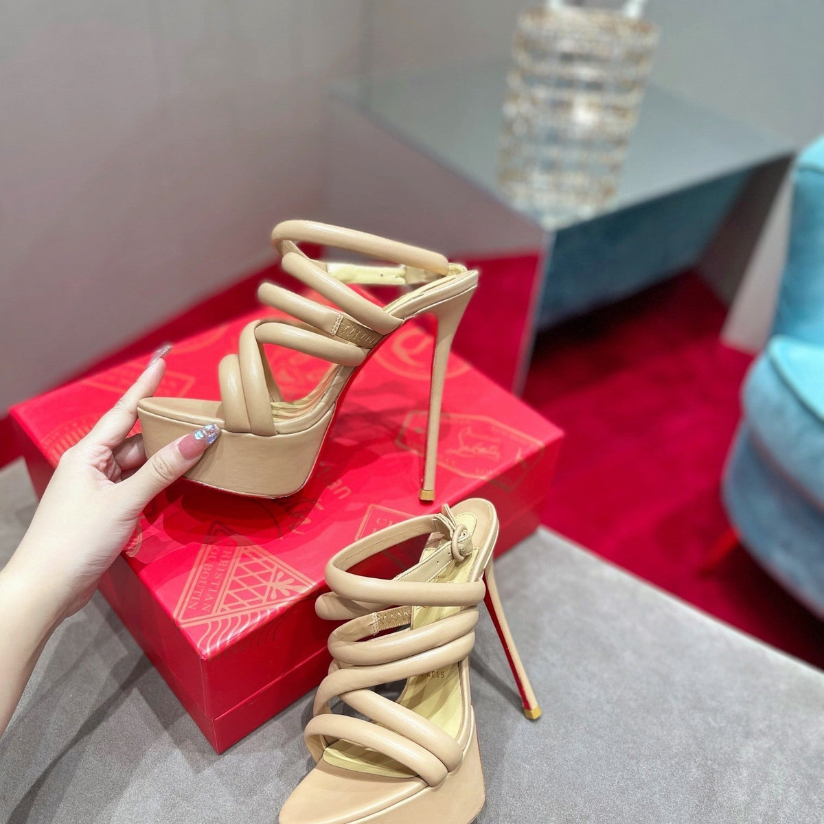Chloe’s Picks - High-Quality Designer Products for You - AFFORDABLE LUXURY HEELS - 7955