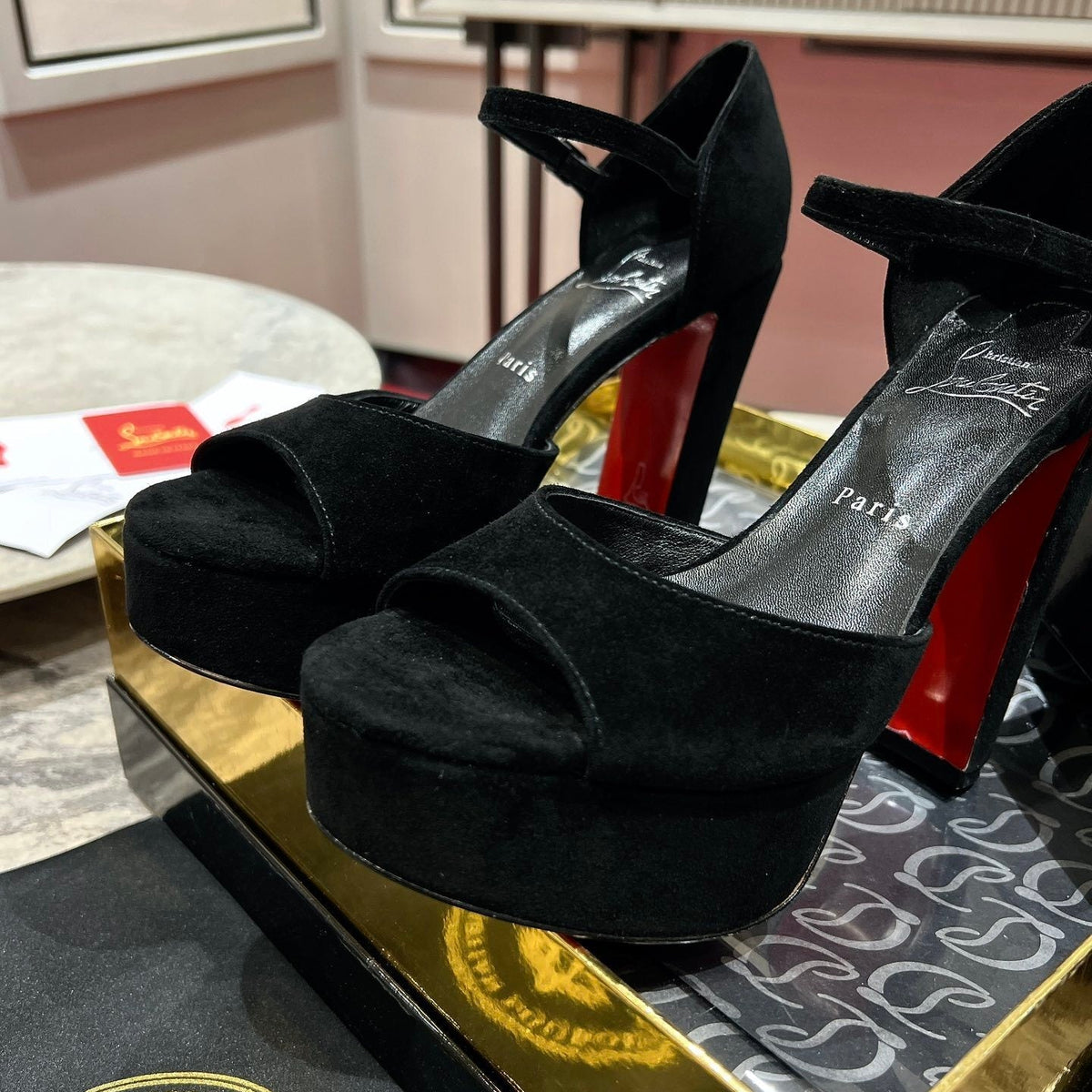Chloe’s Picks - High-Quality Designer Products for You - AFFORDABLE LUXURY HEELS - 8239