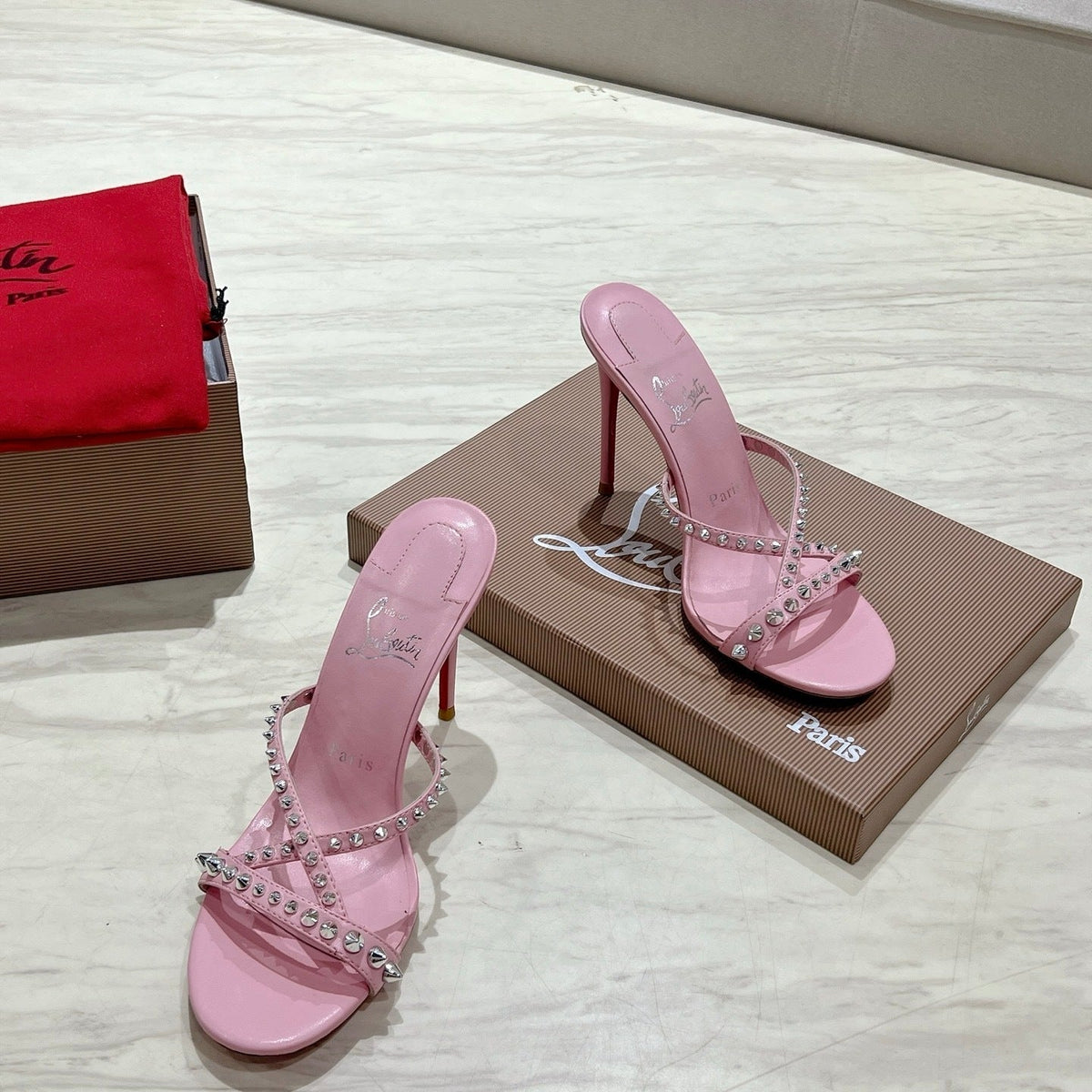 Chloe’s Picks - High-Quality Designer Products for You - AFFORDABLE LUXURY HEELS - 8287