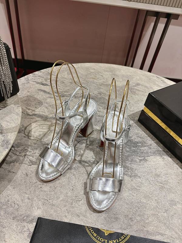Chloe’s Picks - High-Quality Designer Products for You - AFFORDABLE LUXURY HEELS - 8303