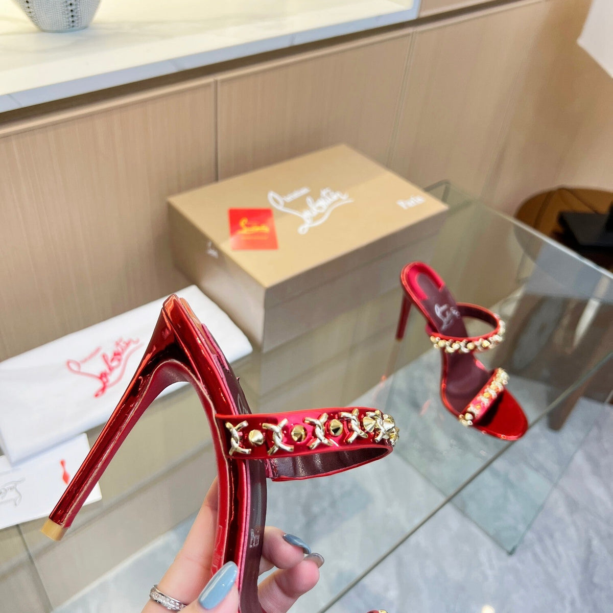Chloe’s Picks - High-Quality Designer Products for You - AFFORDABLE LUXURY HEELS - 8011