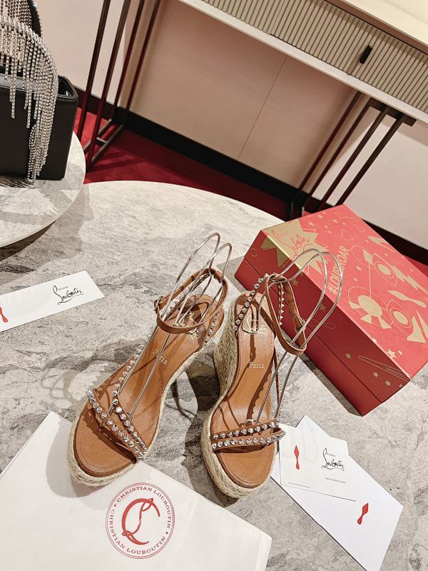 Chloe’s Picks - High-Quality Designer Products for You - AFFORDABLE LUXURY HEELS - 8315