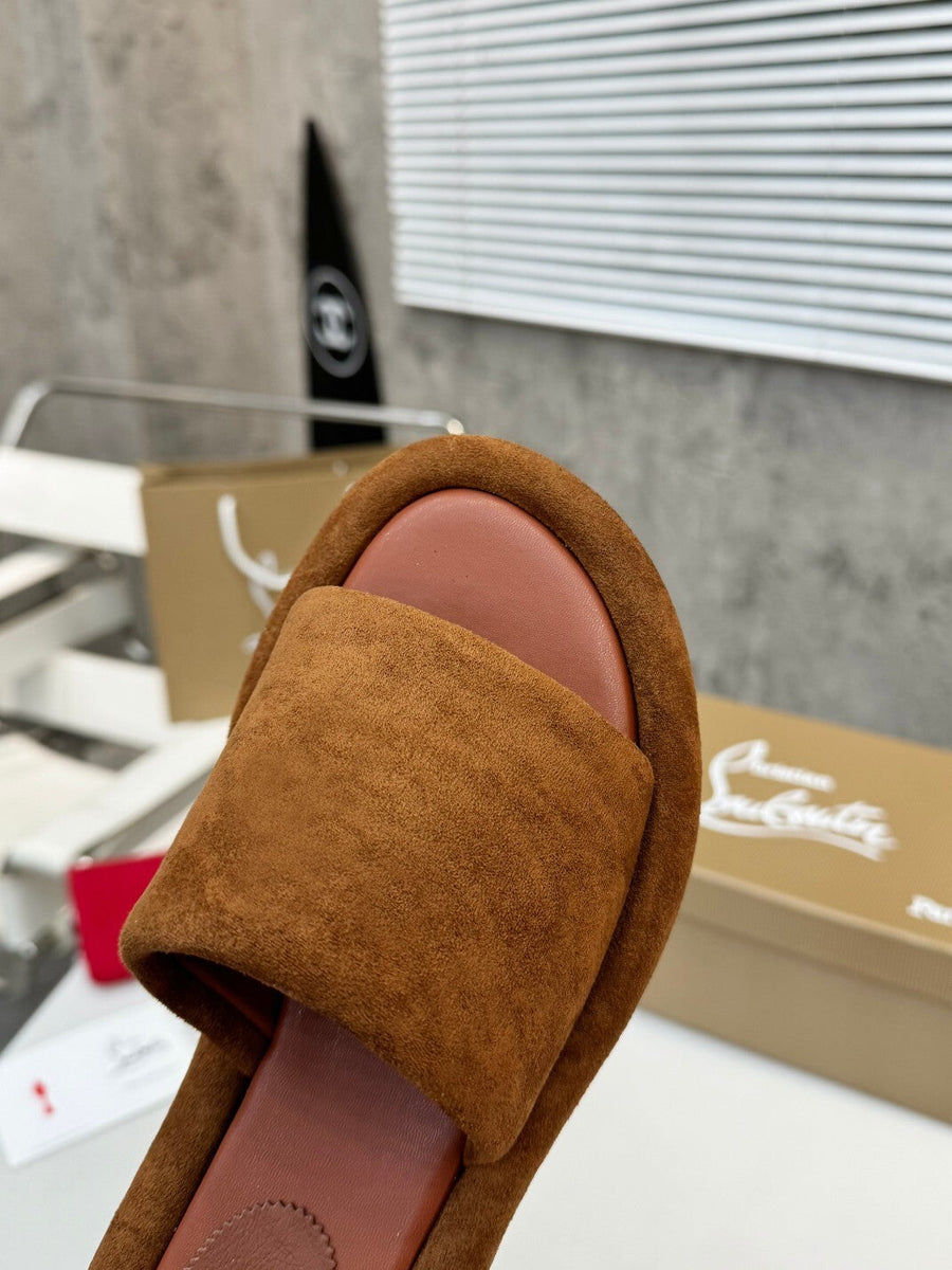 Chloe’s Picks - High-Quality Designer Products for You - AFFORDABLE LUXURY HEELS - 8115