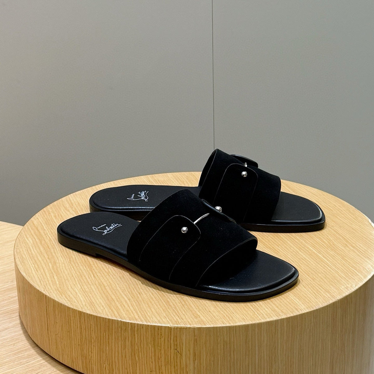 Chloe’s Picks - Premium Luxury Goods and Accessories - AFFORDABLE LUXURY HEELS - 8290