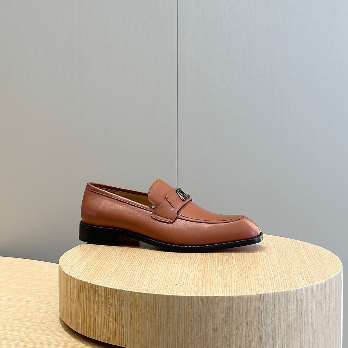 Chloe’s Picks - DESIGNER HEELS FOR WOMEN - AFFORDABLE LUXURY HEELS - 8040