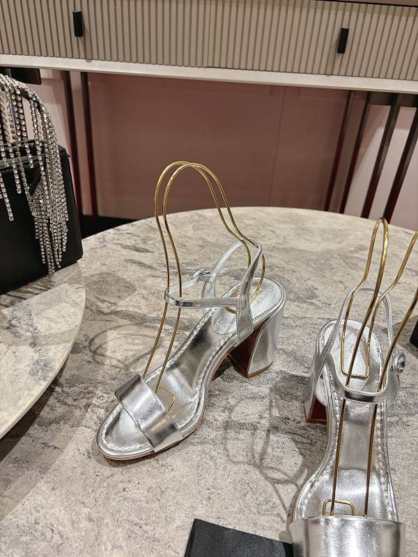 Chloe’s Picks - High-Quality Designer Products for You - AFFORDABLE LUXURY HEELS - 8303