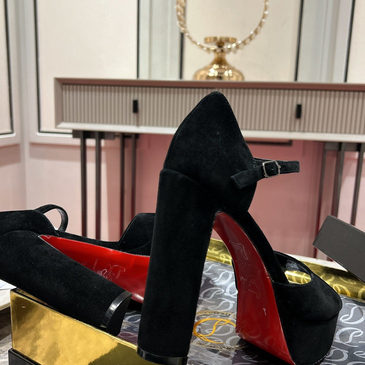 Chloe’s Picks - High-Quality Designer Products for You - AFFORDABLE LUXURY HEELS - 8239