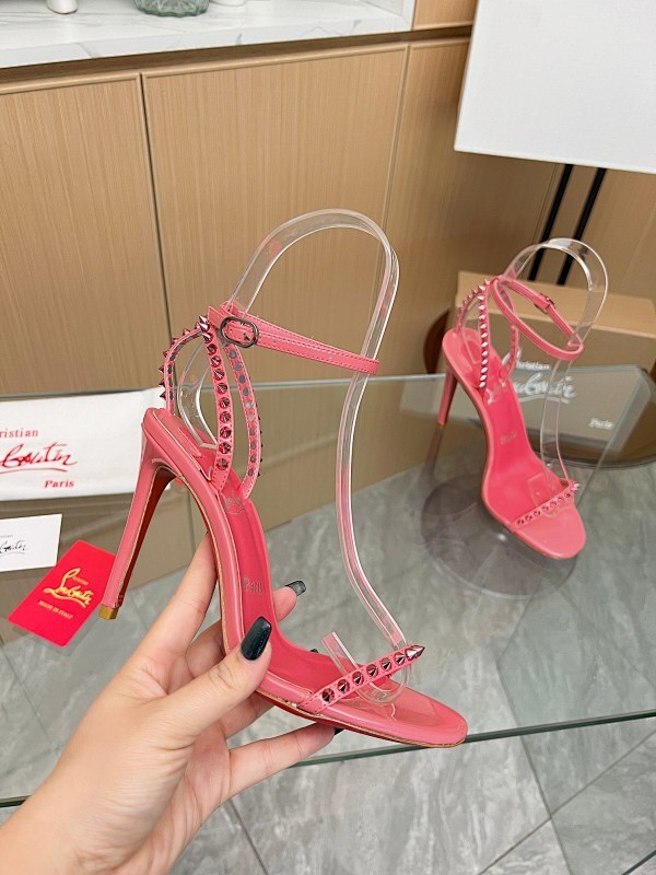 Chloe’s Picks - High-Quality Designer Products for You - AFFORDABLE LUXURY HEELS - 8083