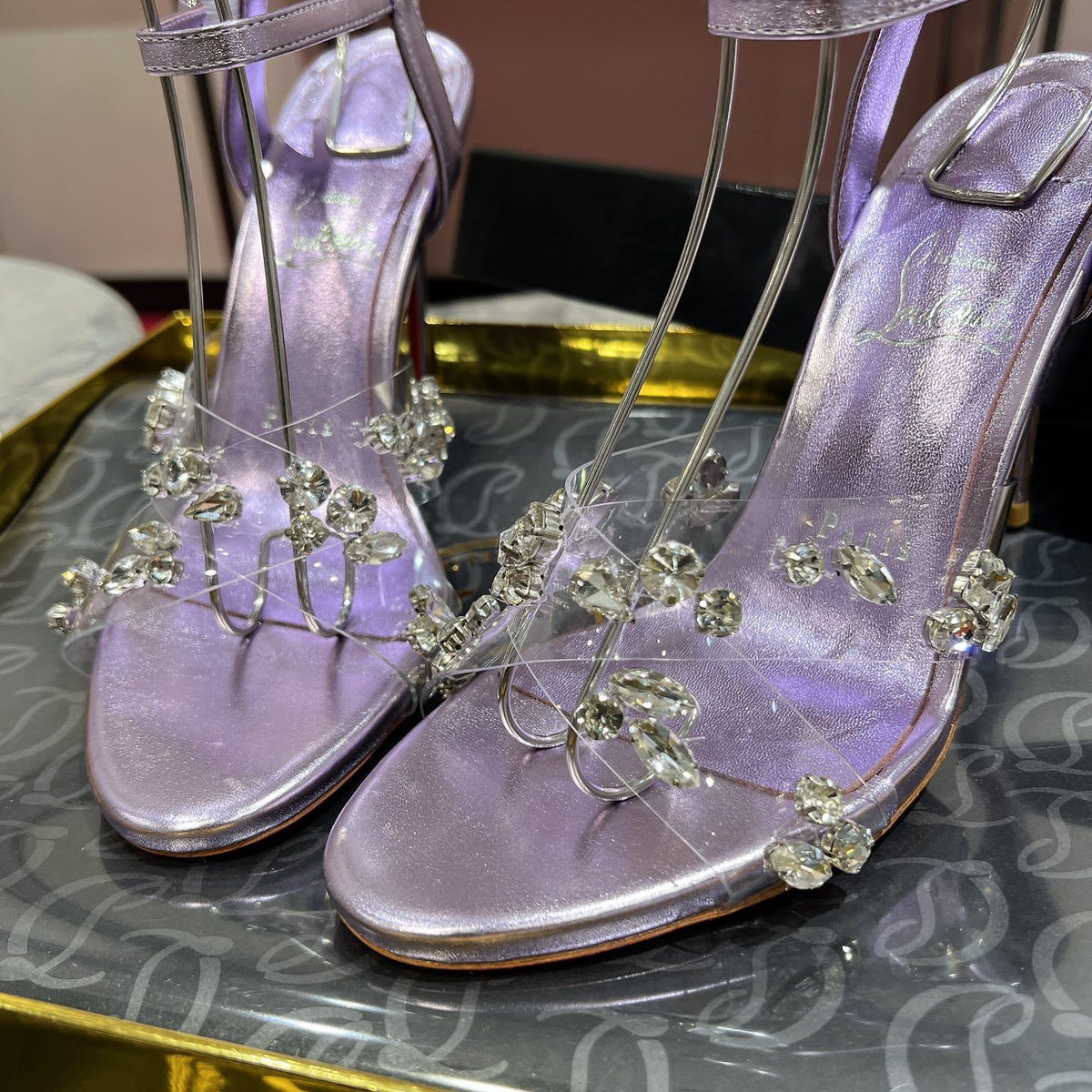 Chloe’s Picks - High-Quality Designer Products for You - AFFORDABLE LUXURY HEELS - 8107