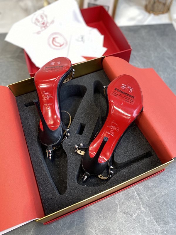 Chloe’s Picks - High-Quality Designer Products for You - AFFORDABLE LUXURY HEELS - 7979