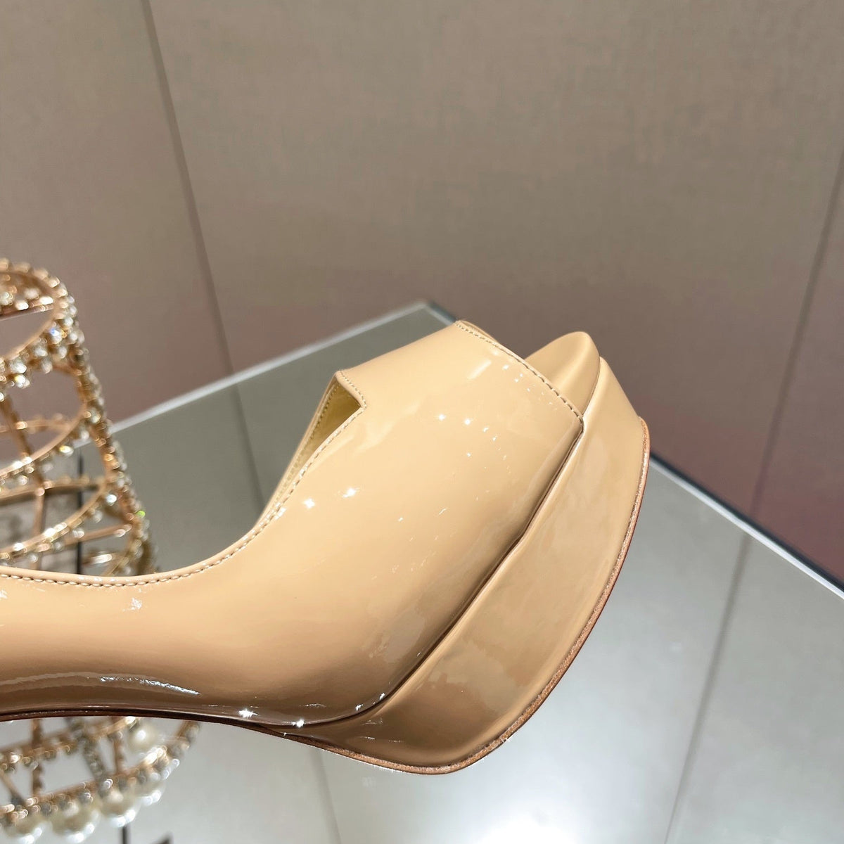 Chloe’s Picks - Premium Luxury Goods and Accessories - AFFORDABLE LUXURY HEELS - 7970