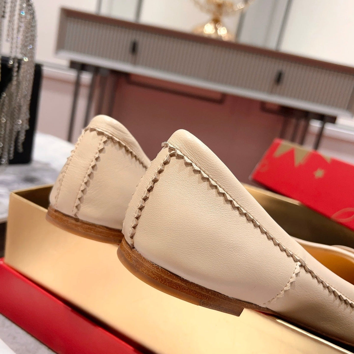 Chloe’s Picks - High-Quality Designer Products for You - AFFORDABLE LUXURY HEELS - 8231
