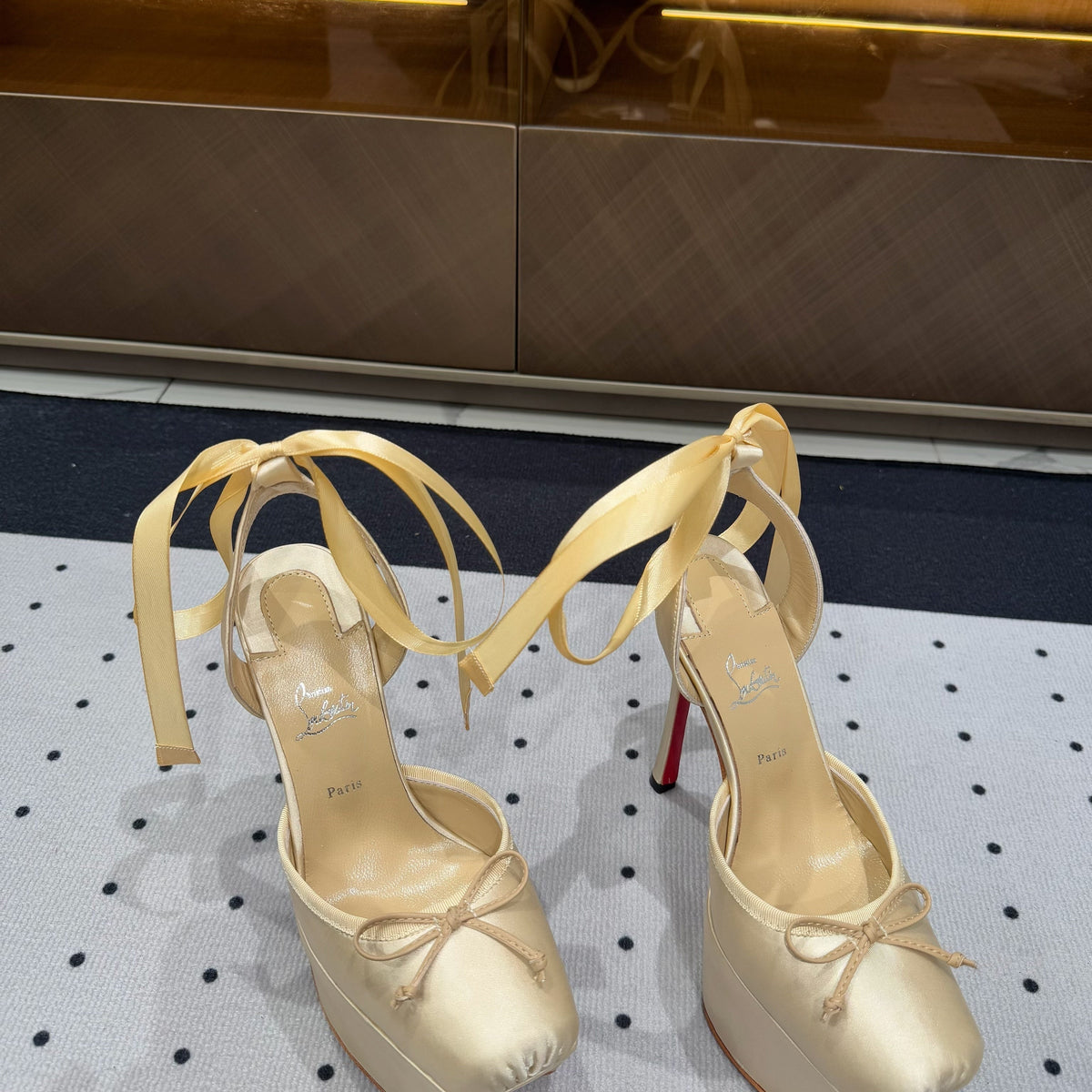 Chloe’s Picks - Premium Luxury Goods and Accessories - AFFORDABLE LUXURY HEELS - 8218