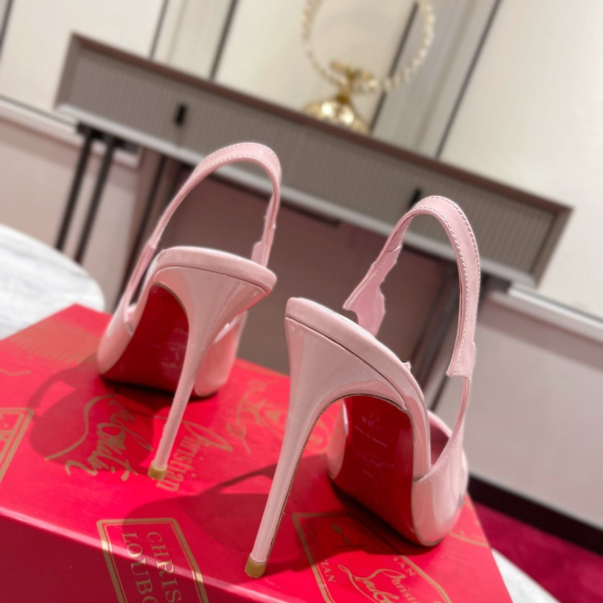 Chloe’s Picks - Premium Luxury Goods and Accessories - AFFORDABLE LUXURY HEELS - 8178