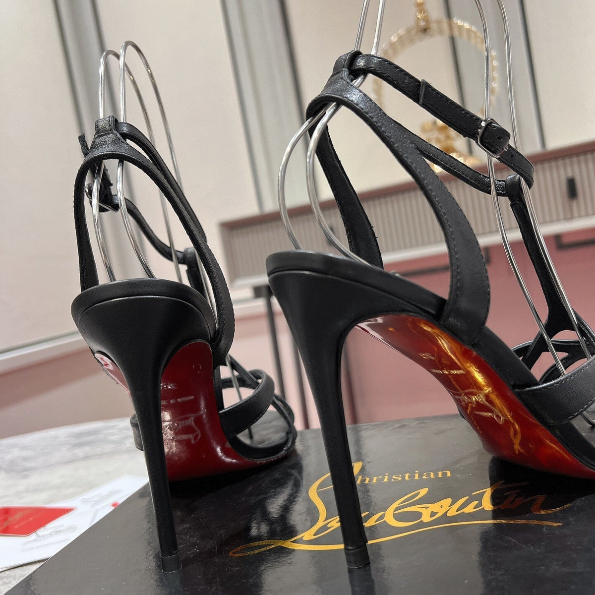 Chloe’s Picks - High-Quality Designer Products for You - AFFORDABLE LUXURY HEELS - 8075