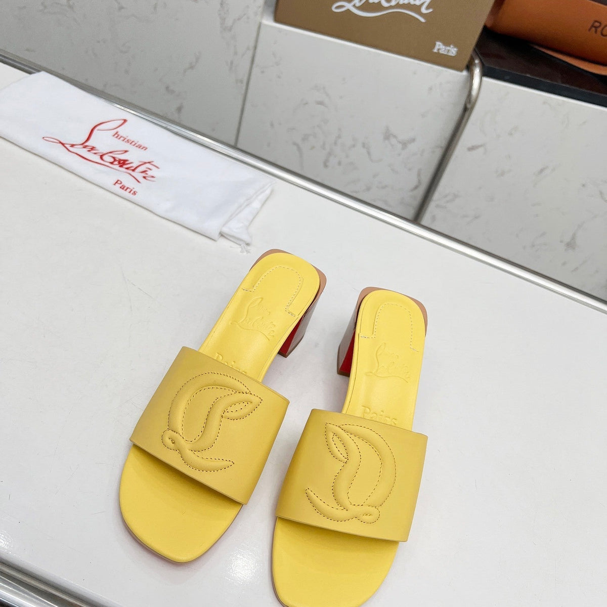Chloe’s Picks - High-Quality Designer Products for You - AFFORDABLE LUXURY HEELS - 8055