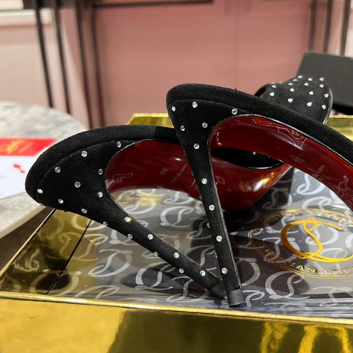 Chloe’s Picks - High-Quality Designer Products for You - AFFORDABLE LUXURY HEELS - 8171