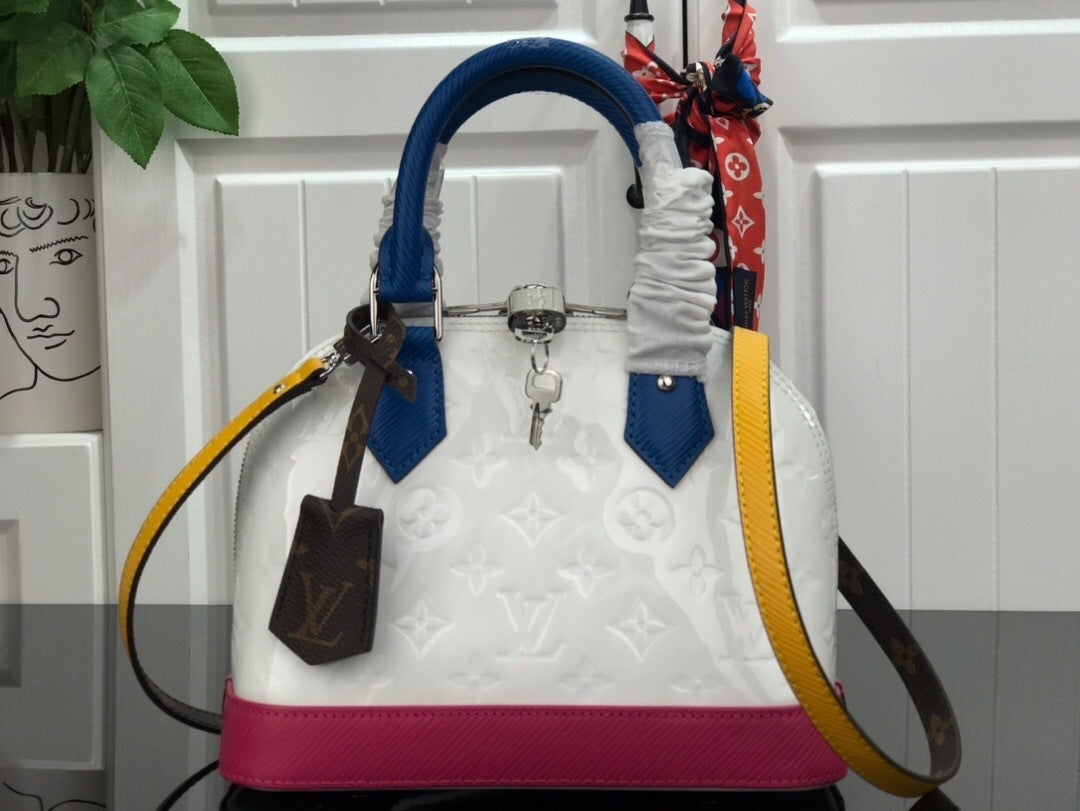 Chloe’s Picks - Premium Luxury Goods and Accessories - AFFORDABLE LUXURY BAGS - 4278