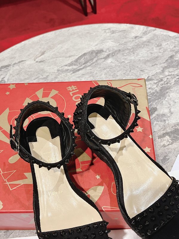 Chloe’s Picks - Premium Luxury Goods and Accessories - AFFORDABLE LUXURY HEELS - 8314