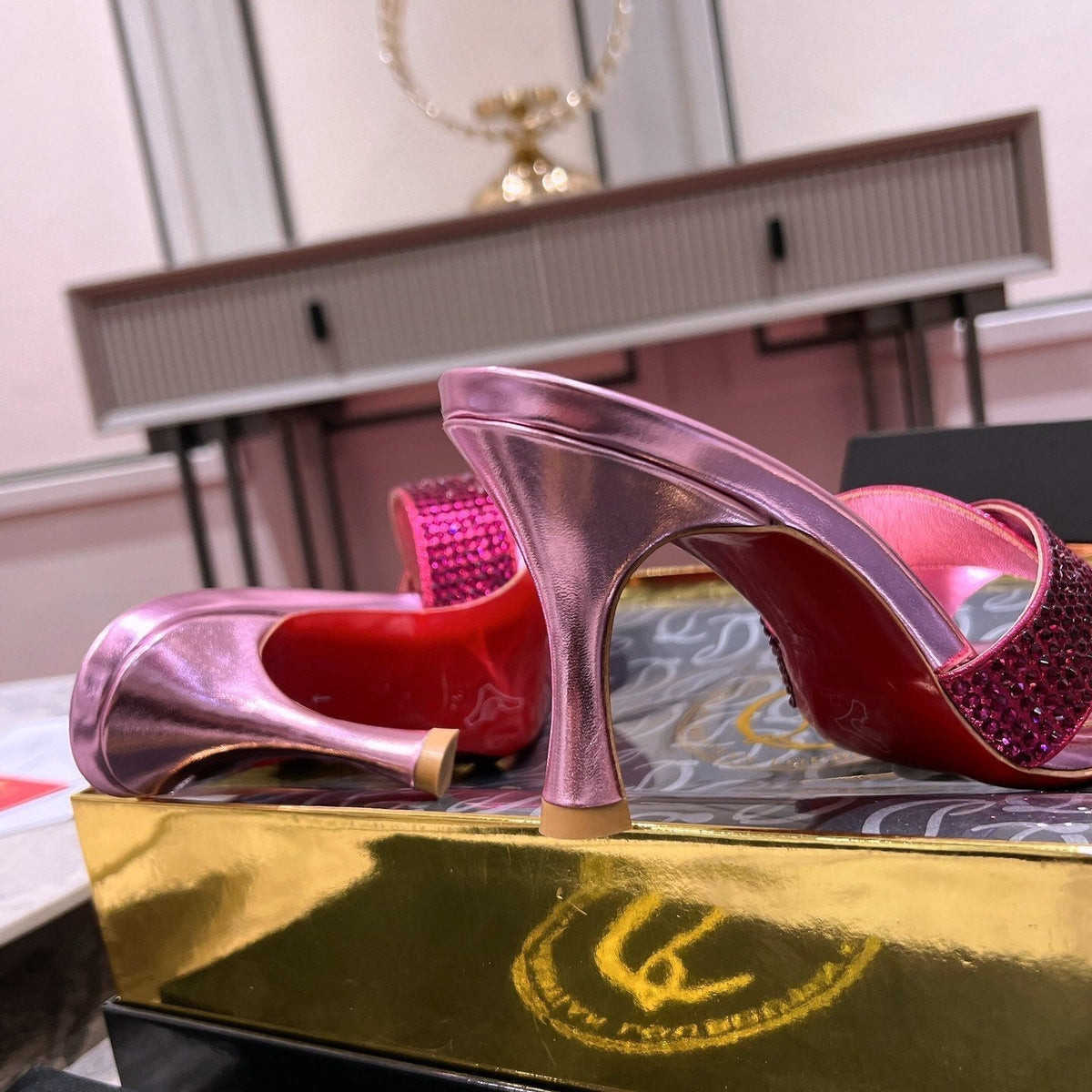 Chloe’s Picks - High-Quality Designer Products for You - AFFORDABLE LUXURY HEELS - 8087