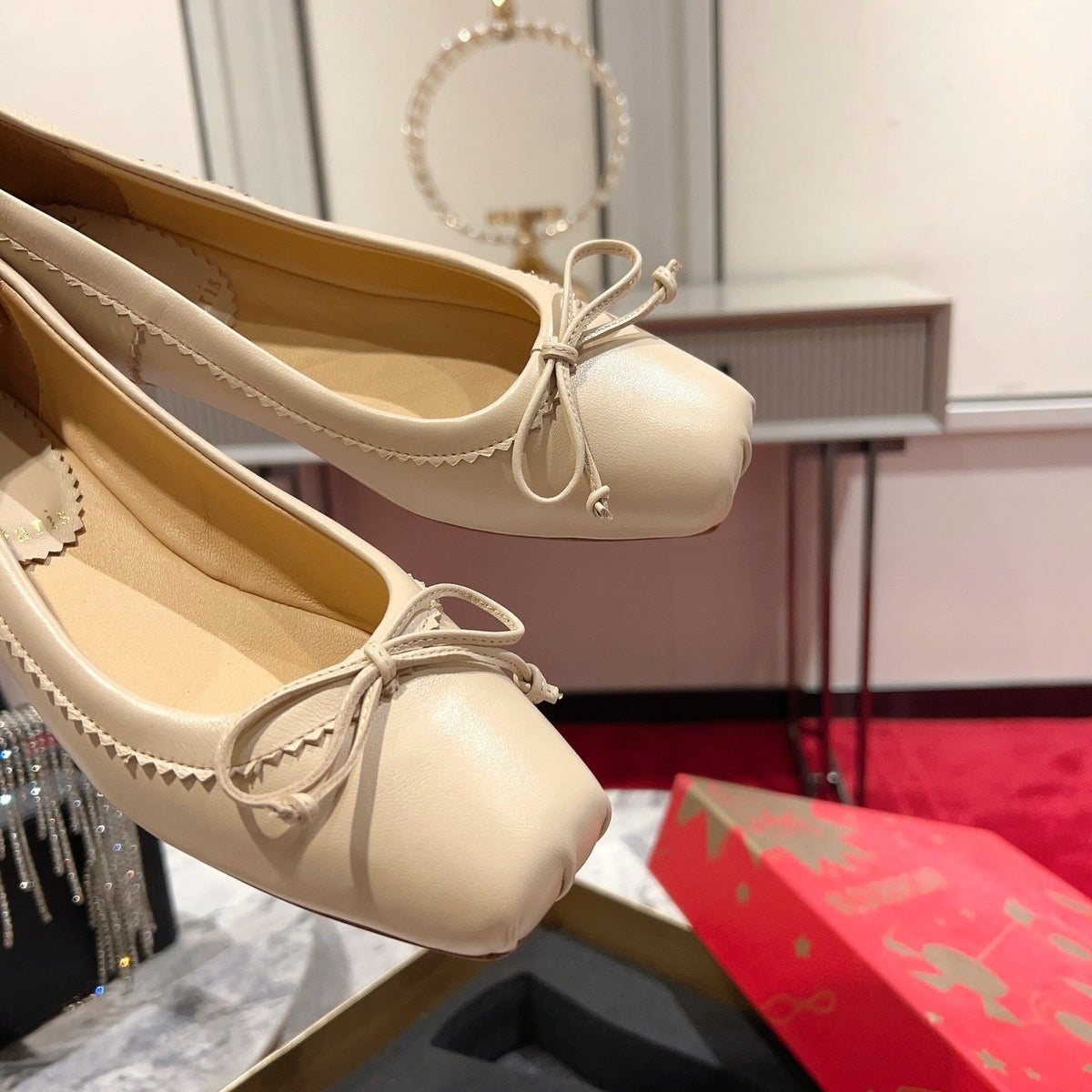 Chloe’s Picks - High-Quality Designer Products for You - AFFORDABLE LUXURY HEELS - 8231