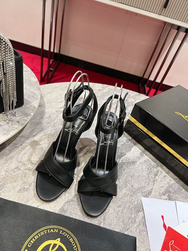 Chloe’s Picks - Premium Luxury Goods and Accessories - AFFORDABLE LUXURY HEELS - 8082