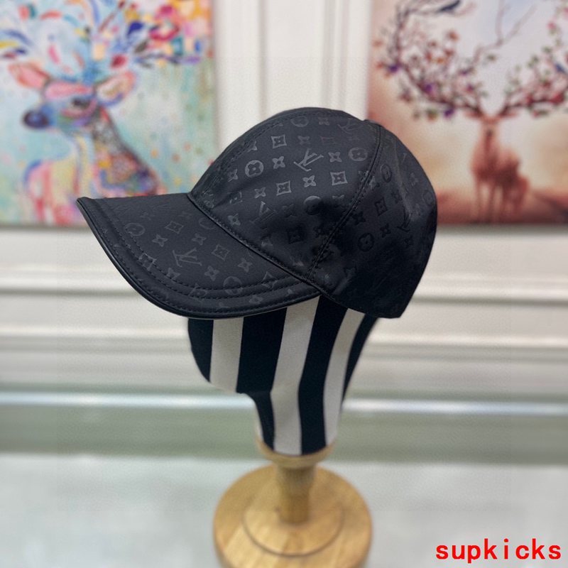 Louis Vuitton Luxury Cap