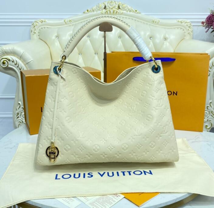 Chloe’s Picks - LOV Bags - 2464
