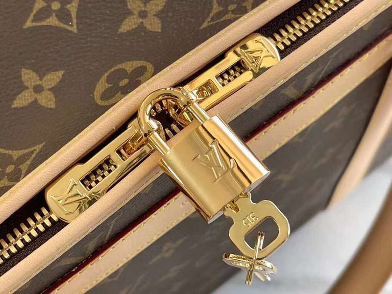 I W Fashion Lu-Vi bags - 17296