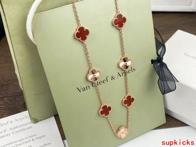 Van Cleef & Arples Jewelry