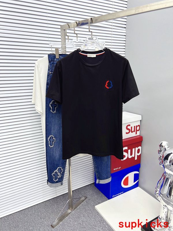 Moncler Luxury Cloth