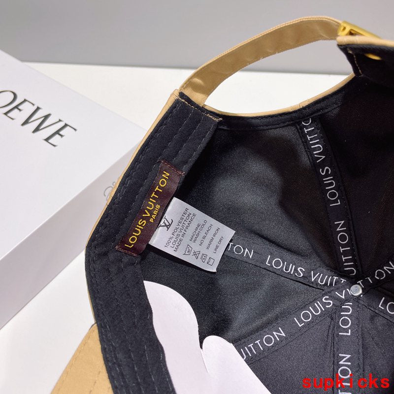 Louis Vuitton Luxury Cap