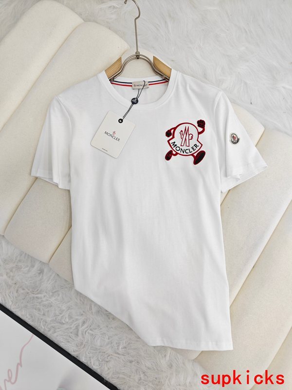 Moncler Luxury Cloth