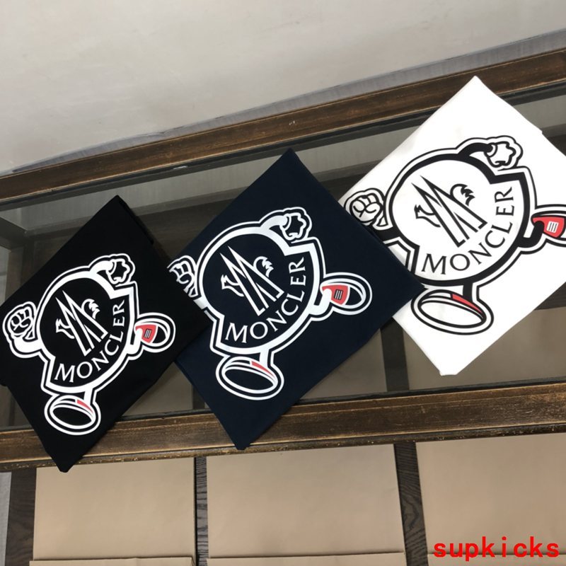 Moncler Luxury Cloth