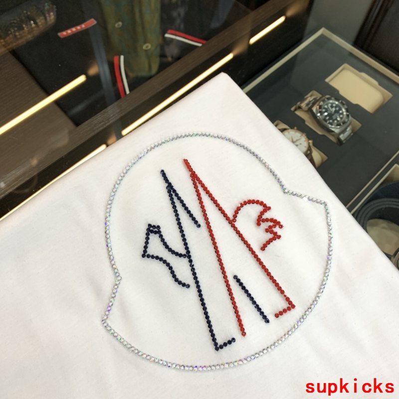 Moncler Luxury Cloth