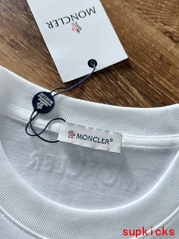 Moncler Luxury Cloth