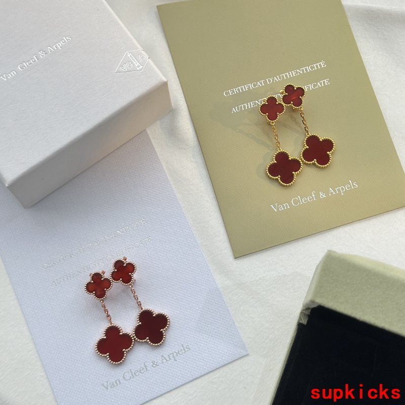 Van Cleef & Arples Jewelry